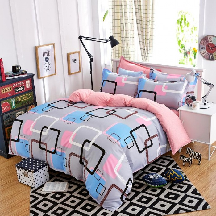 Three Piece Bedding Set